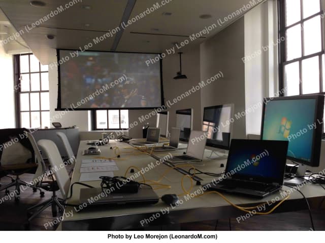Inside the room during the Oreo Super Bowl Blackout Tweet, the 360i real-time marketing team Leo Morejon led, February 3, 2013 (2 of 12)