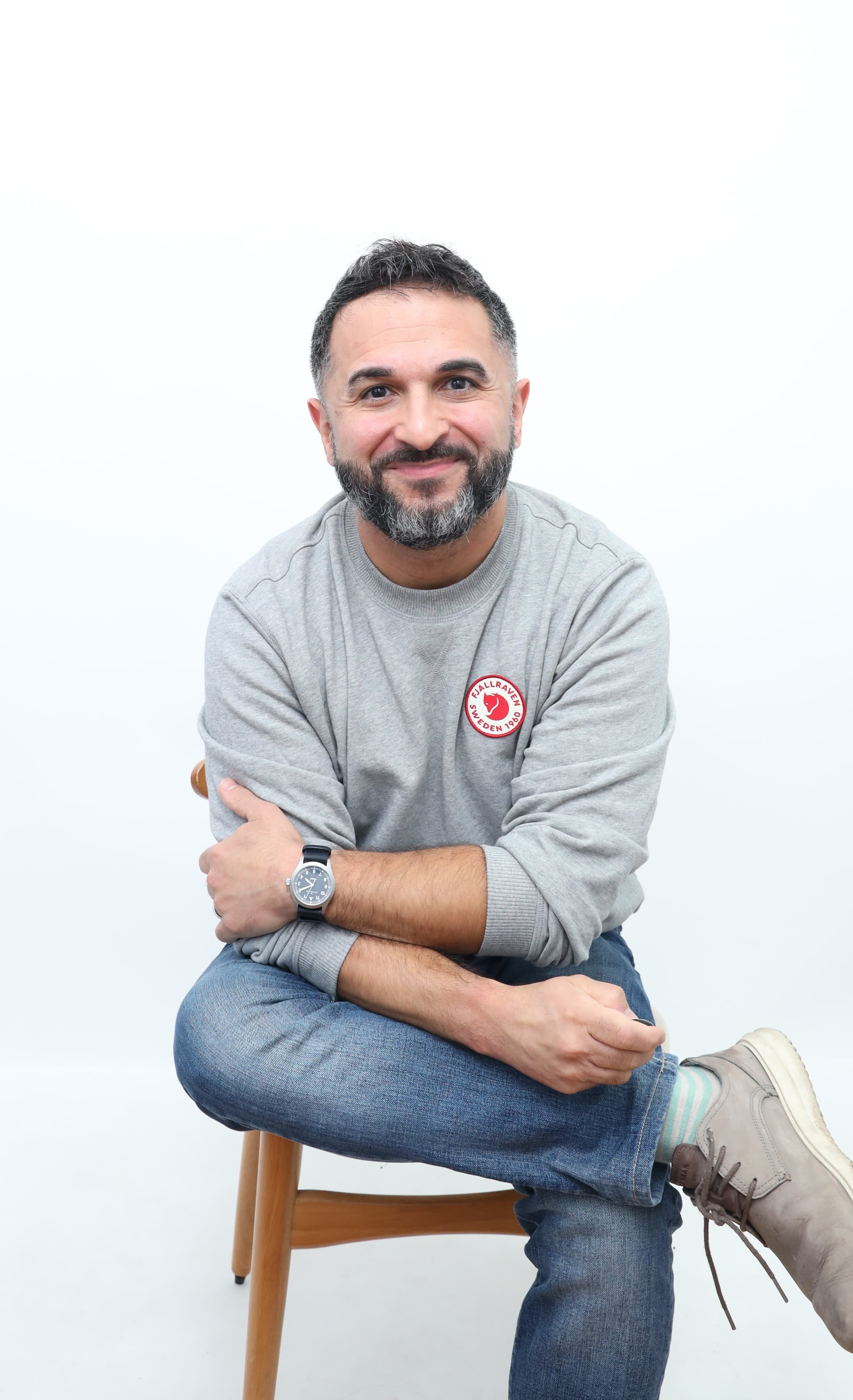 Leo Morejon headshot, full vertical